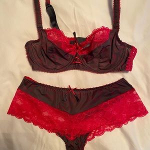 Aubade lingerie size 70D bra and small pants